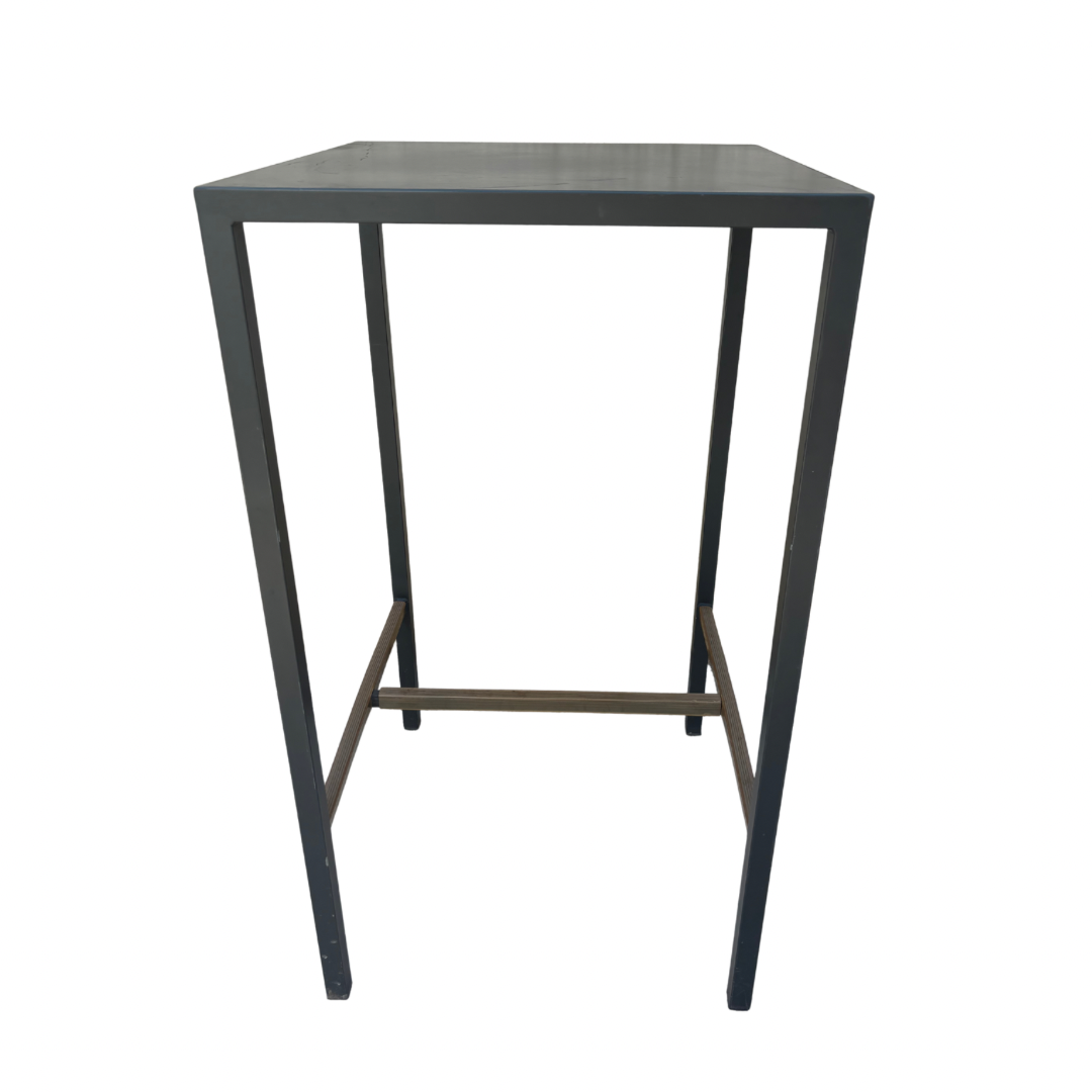 Table haute en fer