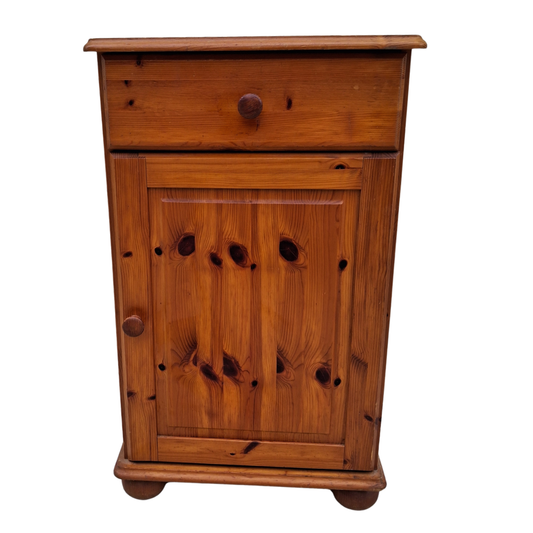 Meuble d'appoint en pin