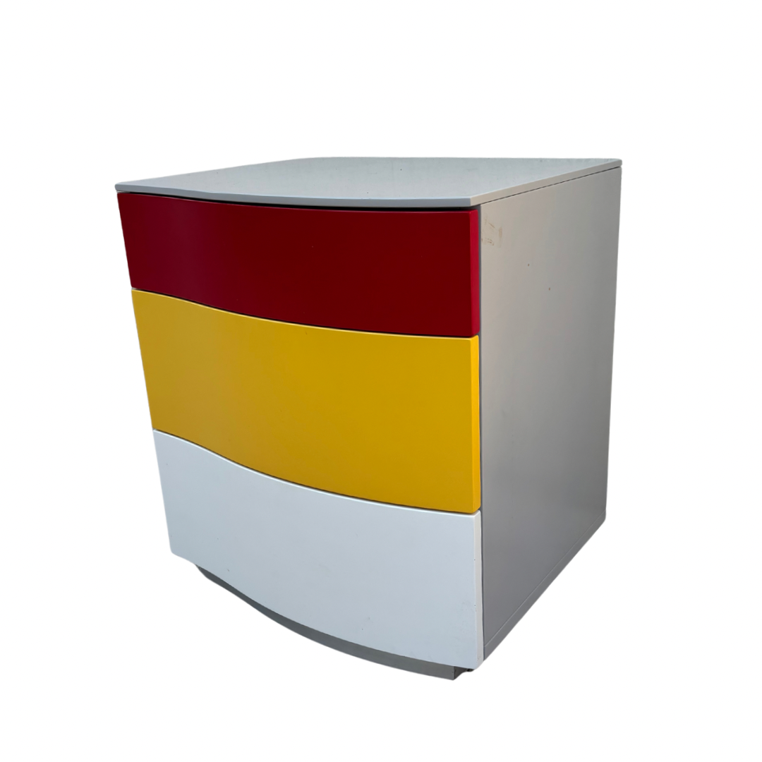 Table de nuit 3 tiroirs colorés