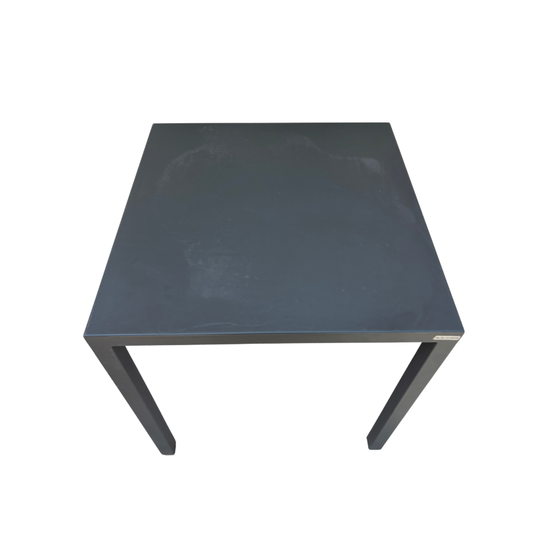 Table à manger en fer