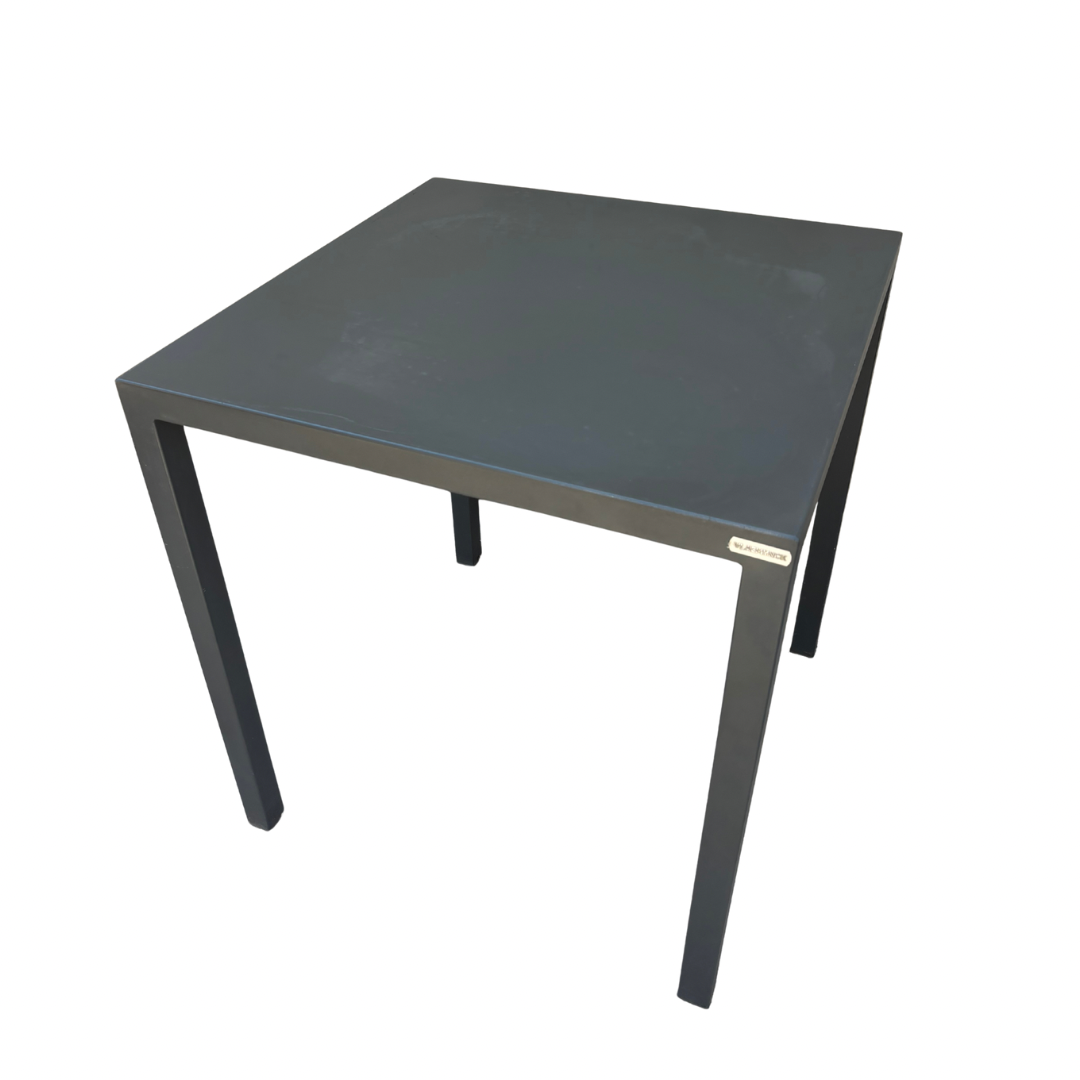 Table à manger en fer